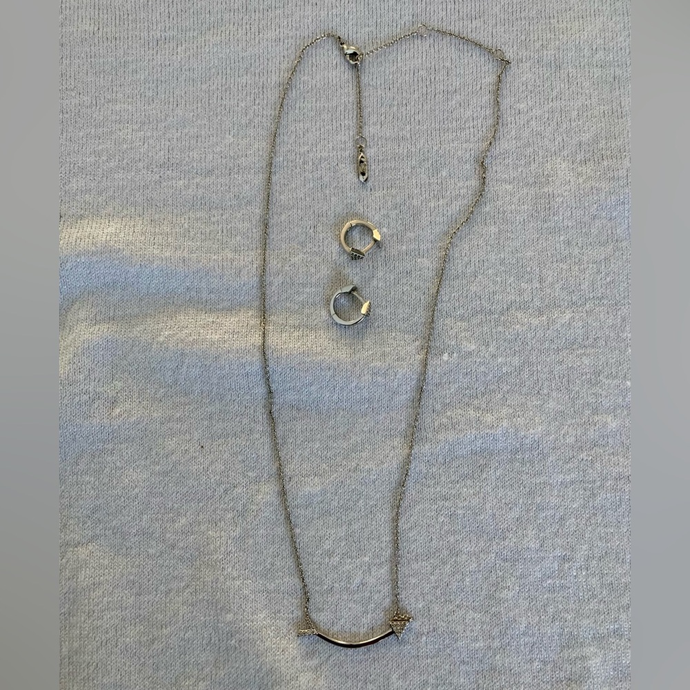 Stella & Dot MB x SD Doubletake On The Mark Necklace and Huggie Earrings Set